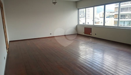 Apartamento à venda com 4 quartos, sendo 1 suíte,  em Tijuca, Rio de Janeiro, RJ
