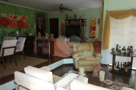 Casa à venda com 3 quartos, sendo 1 suíte,  em Vila Oliveira, Mogi das Cruzes, SP