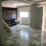 Casa à venda ou para alugar com 4 quartos, sendo 1 suíte, no condomínio Village Jardim Versailles, Jundiaí - SP