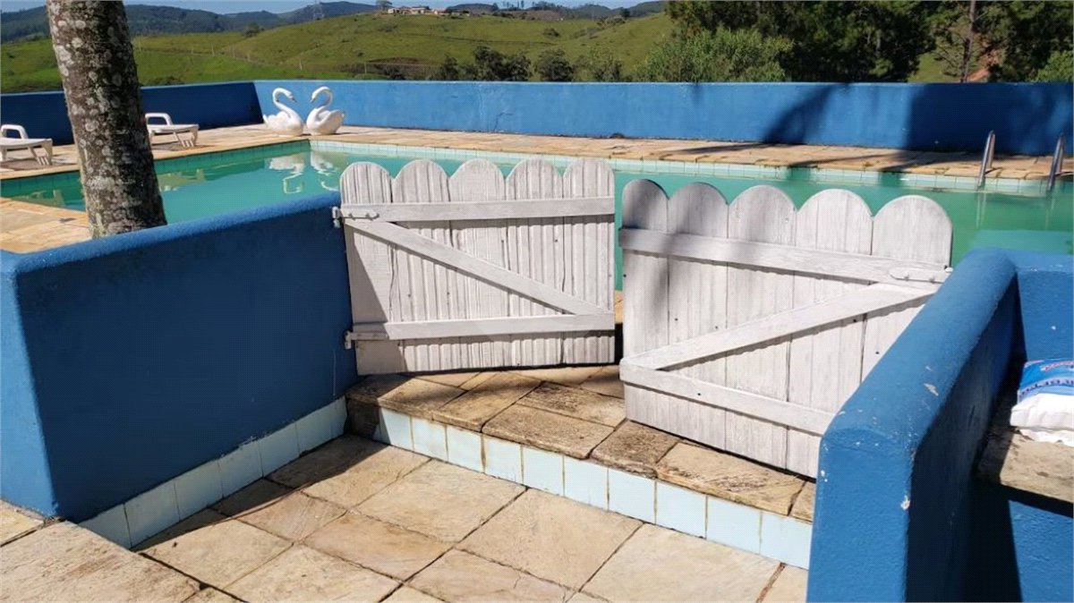Sítio à venda com 6 quartos, sendo 5 suítes, em Dos Mimis, Piracaia, SP