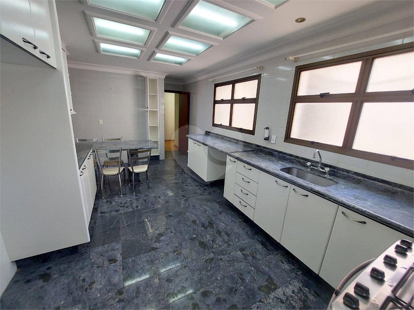 Apartamento para alugar com 3 quartos, sendo 1 suíte,  no Centro, Indaiatuba, SP