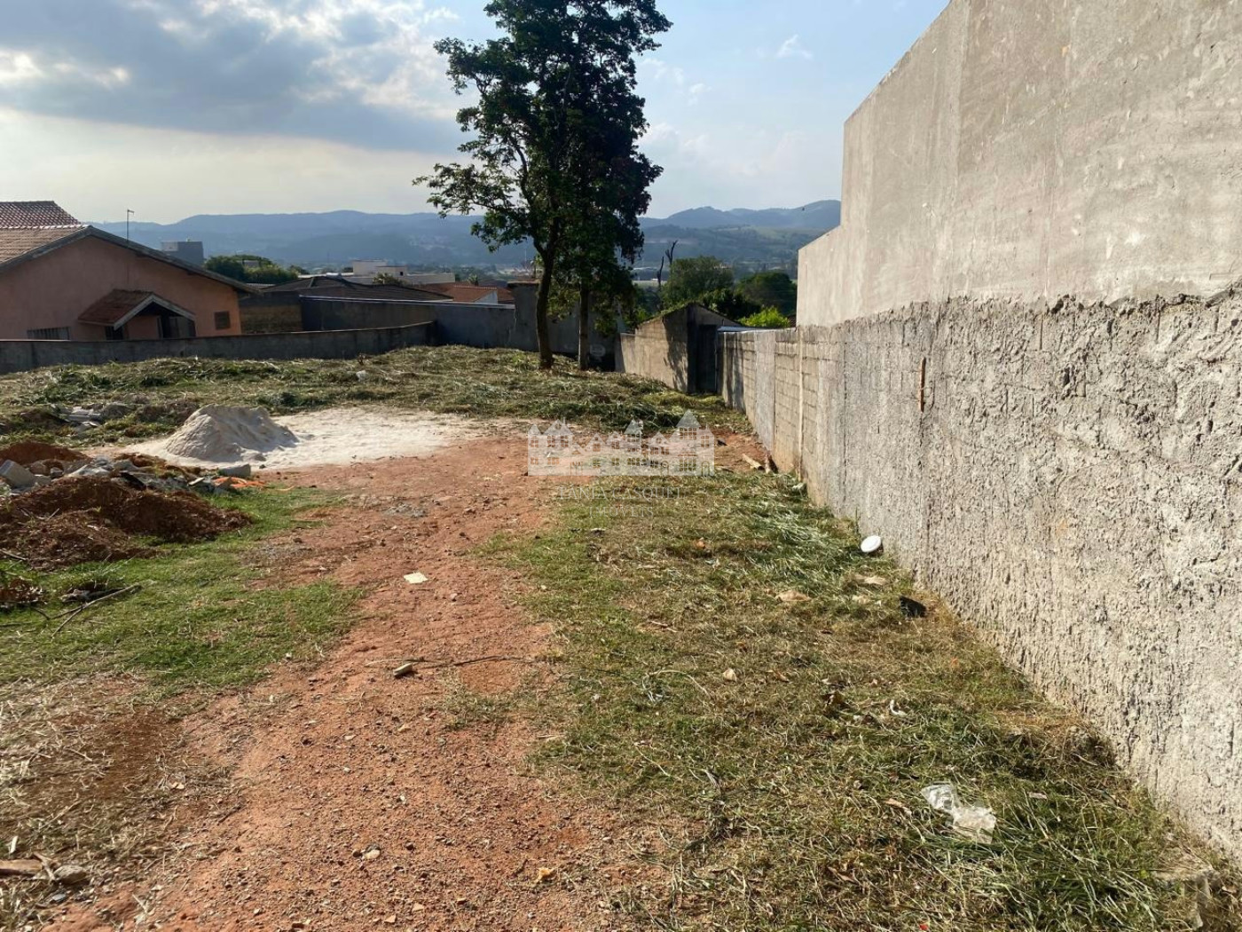 Terreno à venda em Jardim dos Pinheiros, Atibaia, SP