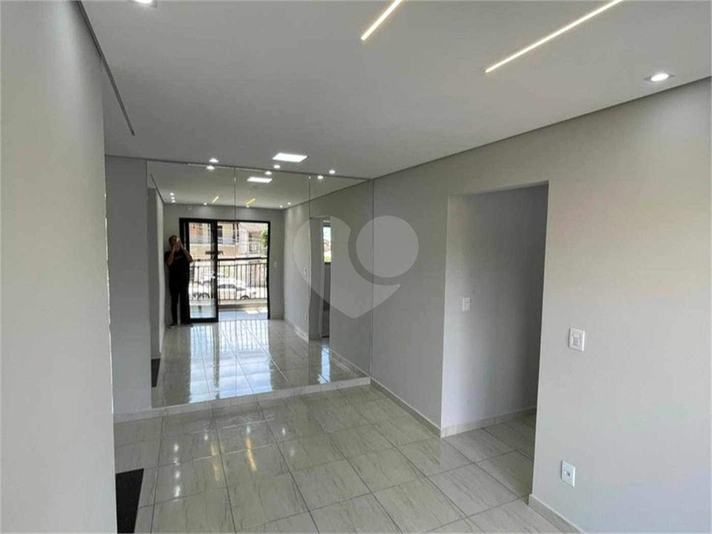 Apartamento à venda com 2 quartos em Vila Domingues, Votorantim, SP