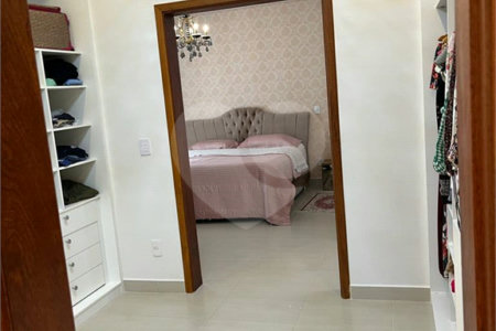 Casa em Condomínio - Jardim Residencial Alto de Itaici!
