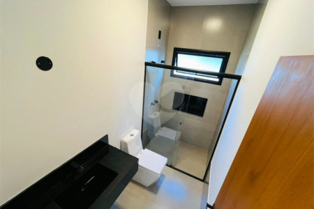 Casa à venda com 3 quartos, sendo 1 suíte,  no condomínio Cerejeiras, Araçoiaba da Serra - SP