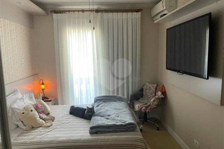 Casa à venda com 3 quartos, sendo 1 suíte, em Parque Vitória, São Paulo, SP
