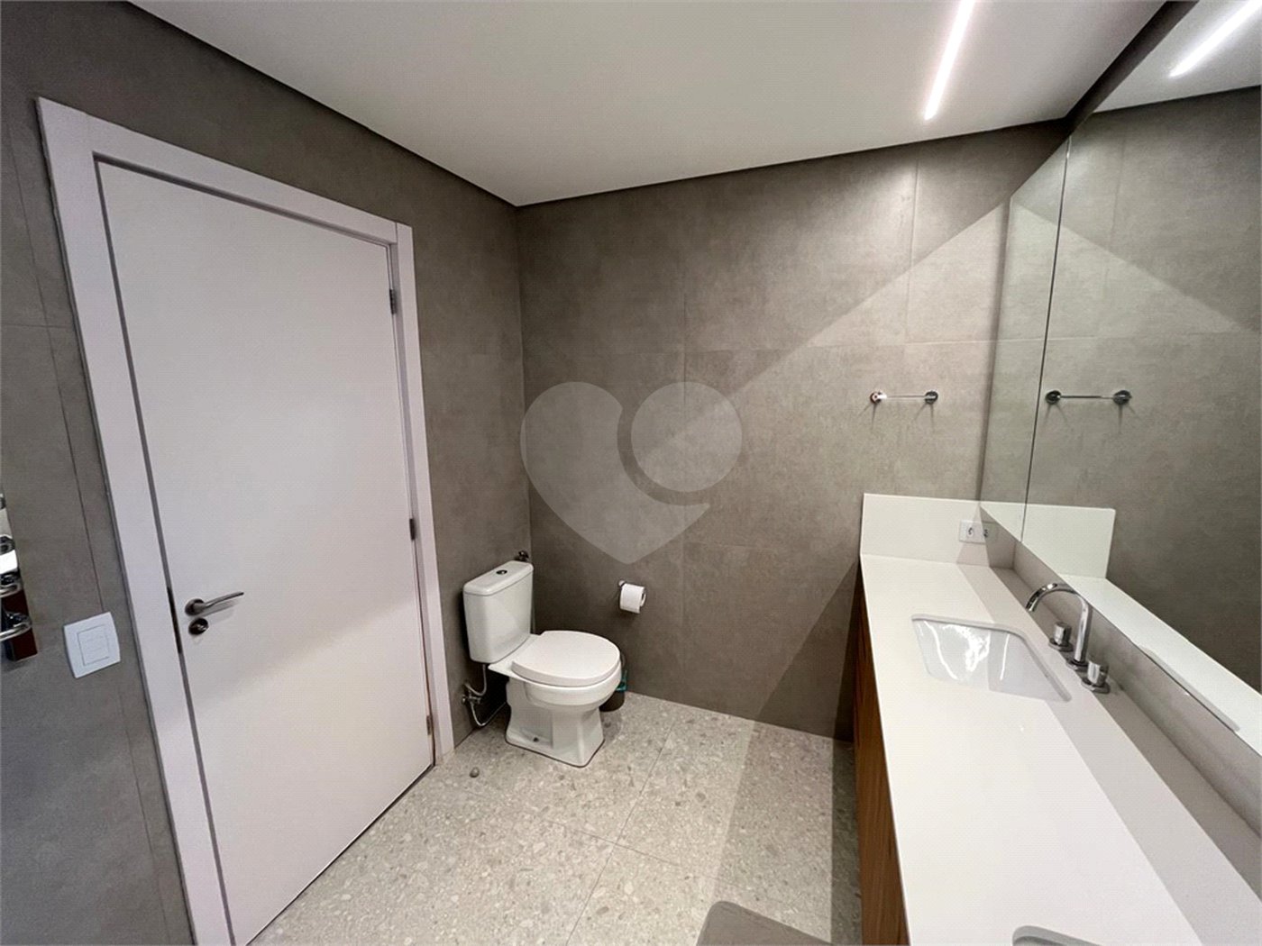 Apartamento à venda com 4 quartos, sendo 2 suítes, em Sumaré, São Paulo, SP
