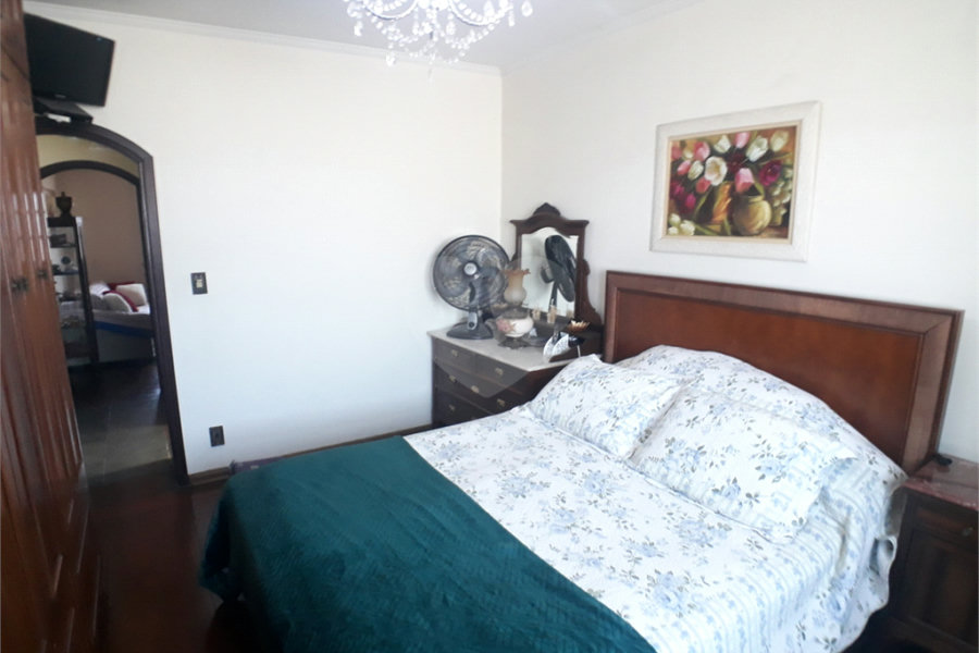 Casa Térrea à venda com 6 quartos, sendo 2 suítes, em Limão, São Paulo, SP