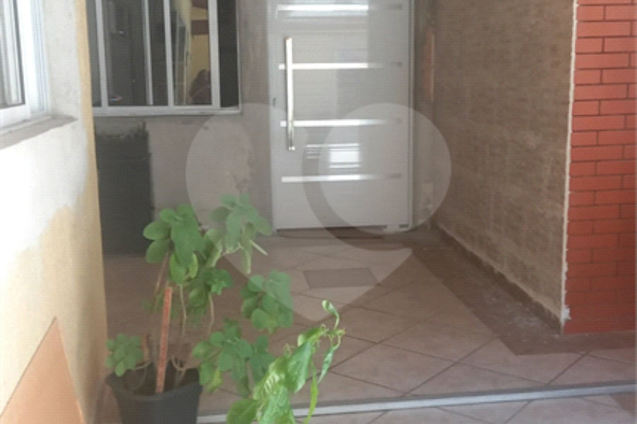 Casa à venda com 5 quartos, sendo 2 suítes, em Jardim Santa Clara, Guarulhos, SP