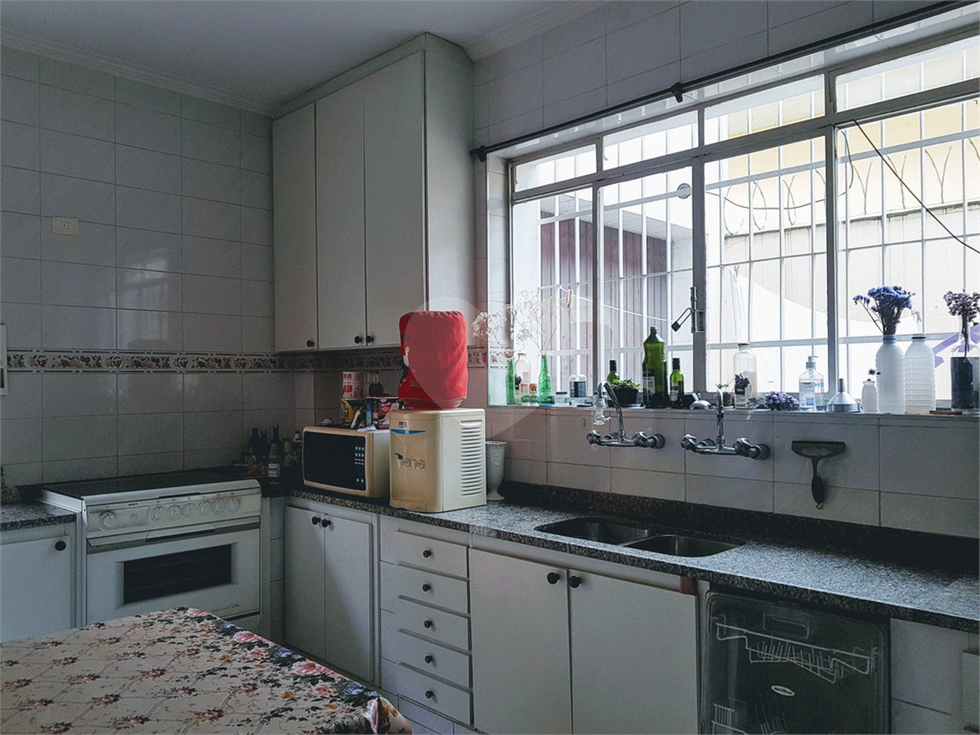 Casa à venda com 3 quartos, sendo 1 suíte, em Santo Amaro, São Paulo, SP