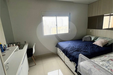 Apartamento à venda com 2 suítes em Parque Reboucas, São Paulo, SP