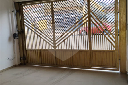 Sobrado à venda com 2 quartos, sendo 1 suíte,  em Vila Antonieta, São Paulo, SP