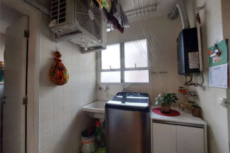 Apartamento à venda com 3 quartos, sendo 1 suíte, em Real Parque, São Paulo, SP