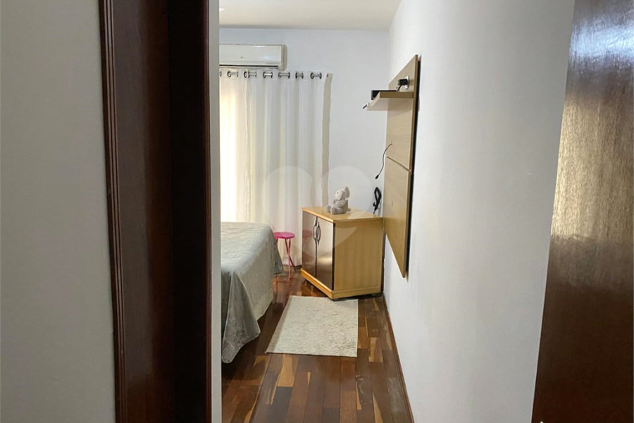 Sobrado à venda com 3 quartos, sendo 1 suíte, em Vila Nova Mazzei, São Paulo, SP