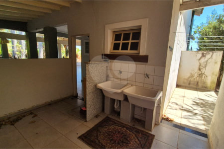 Casa à venda com 3 quartos, sendo 1 suíte,  no condomínio Vinhas da Vista Alegre - Lado Sede, Vinhedo - SP