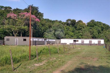 Sítio à venda com 4 quartos, sendo 2 suítes,  em Pimenta, Indaiatuba, SP