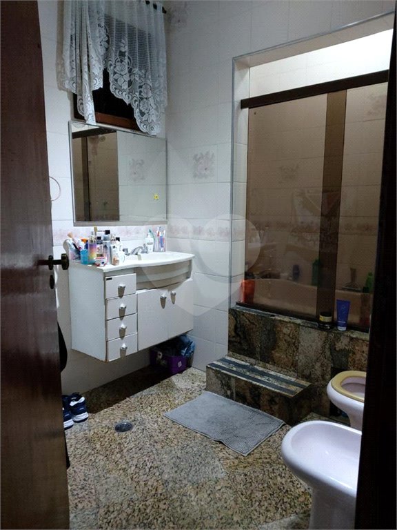 Sobrado à venda com 4 quartos, sendo 1 suíte, em Vila Rosália, Guarulhos, SP