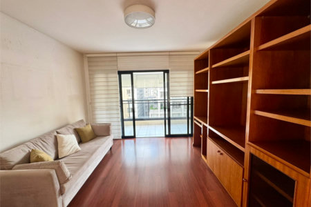 Apartamento à venda com 4 quartos, sendo 2 suítes,  em Pinheiros, São Paulo, SP
