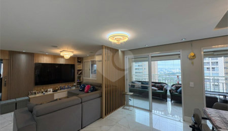 Apartamento à venda com 4 quartos, sendo 3 suítes, em Vila Augusta, Guarulhos, SP