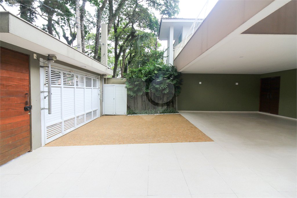 Sobrado à venda com 4 suítes em Tremembé, São Paulo, SP