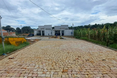Casa à venda com 2 quartos, sendo 1 suíte, em Catumbi, Balsas, MA