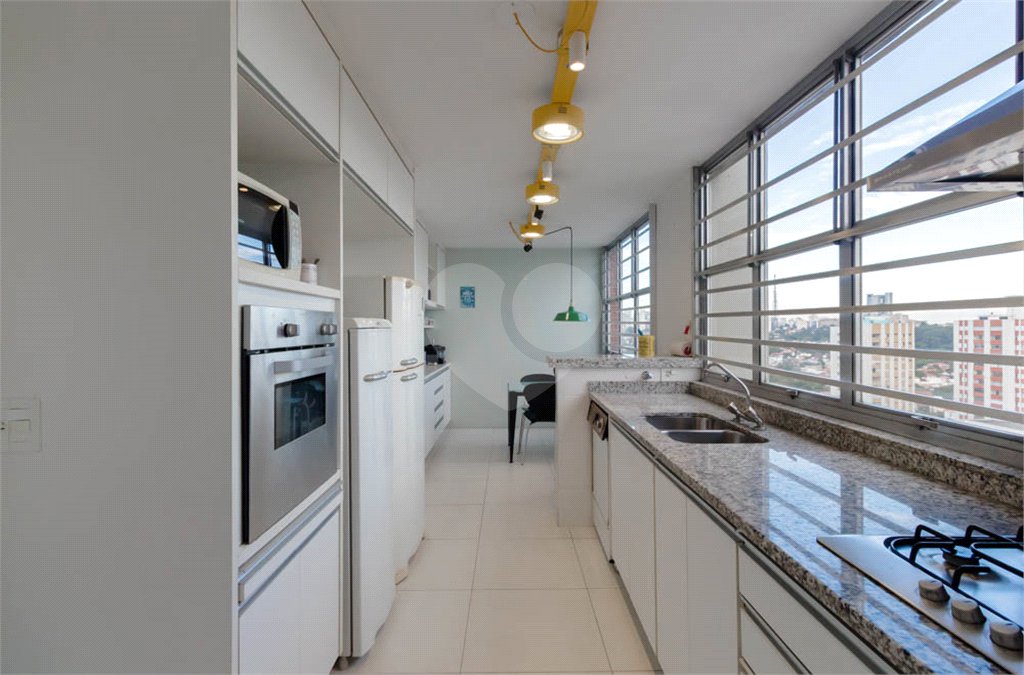 Cobertura à venda com 4 quartos, sendo 1 suíte, em Perdizes, São Paulo, SP