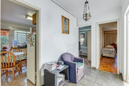 Casa Térrea à venda com 4 quartos, sendo 1 suíte,  em Jardim Prudência, São Paulo, SP