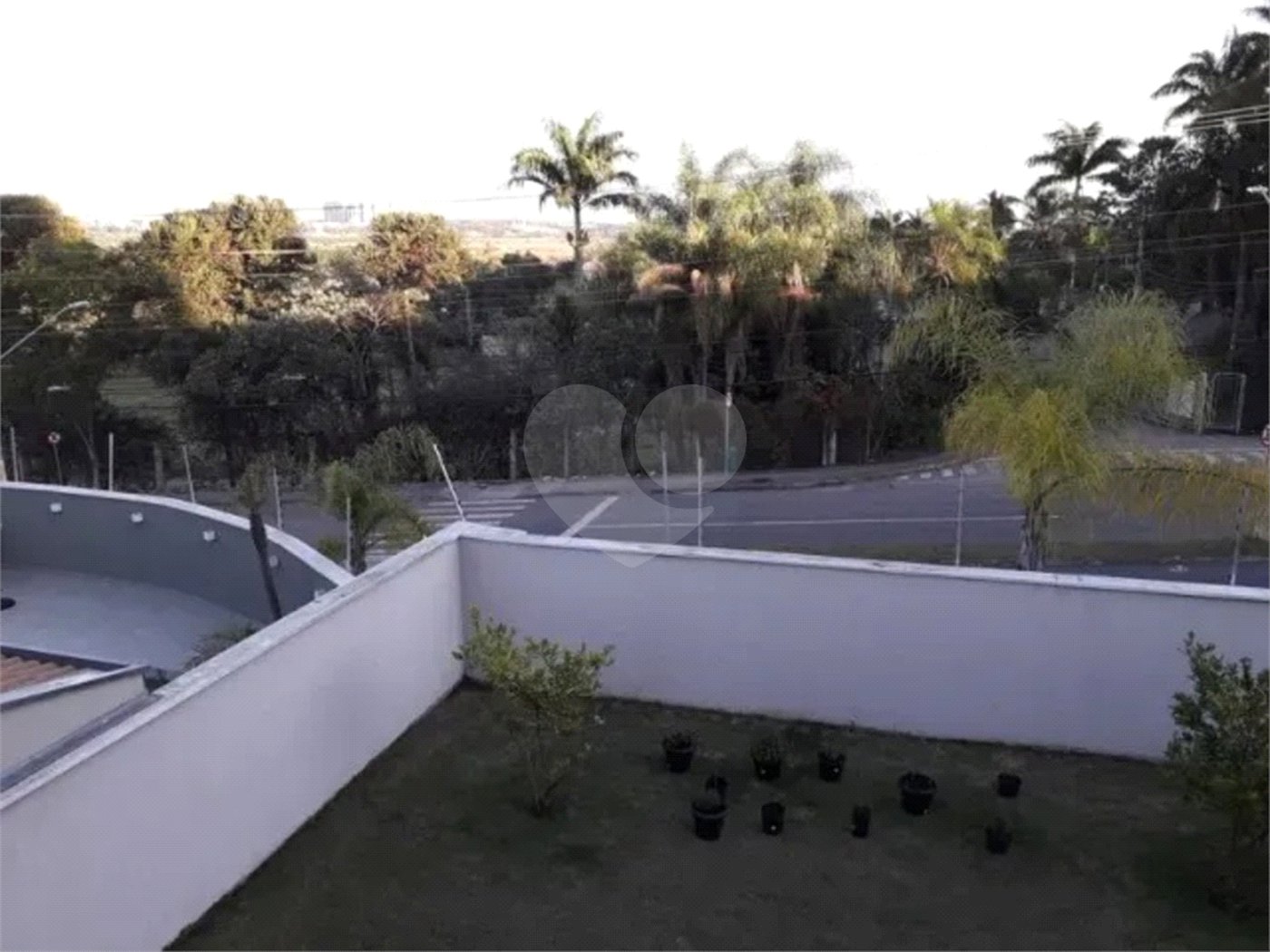 Casa à venda com 4 quartos, sendo 1 suíte, no condomínio Urbanova Premium, São José dos Campos - SP