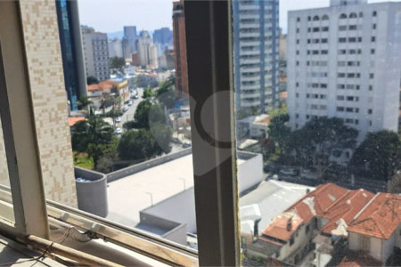 Apartamento à Venda na Aclimação