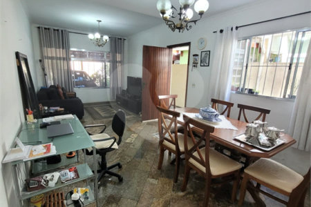 Sobrado à venda com 3 quartos, sendo 1 suíte, em Jardim da Glória, Cotia, SP