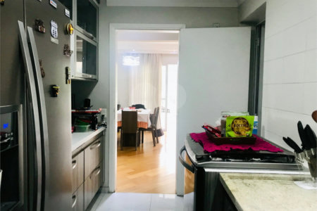 Apartamento à venda com 3 quartos, sendo 1 suíte,  no Centro, São Bernardo do Campo, SP