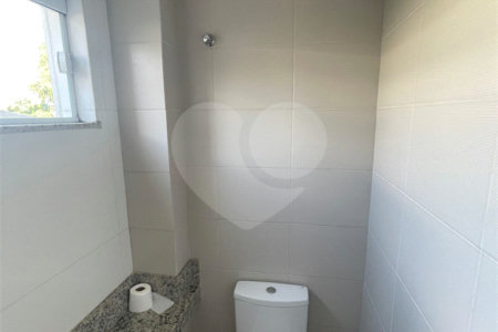 Casa à venda com 3 quartos, sendo 1 suíte, no condomínio Residencial Green Ville, Rio de Janeiro - RJ