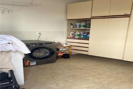 Casa à venda com 5 quartos, sendo 4 suítes,  no condomínio Terras de Santa Clara, Jacareí - SP