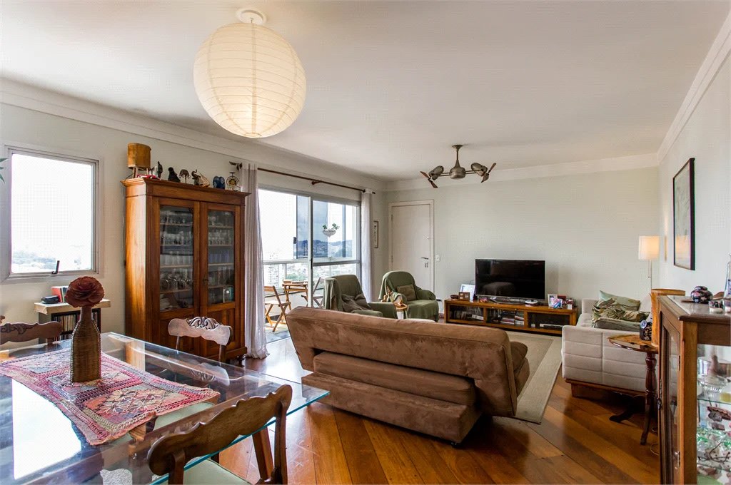 Apartamento à venda com 4 quartos, sendo 3 suítes,  em Jardim Londrina, São Paulo, SP