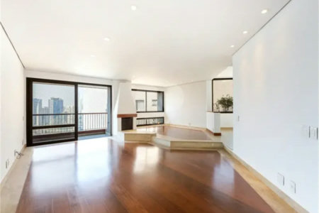 Apartamento à venda ou para alugar com 3 suítes em Real Parque, São Paulo, SP