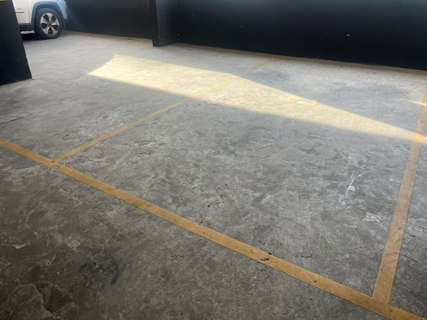 Sala Comercial para Locação Anual no Helbor Offices Santos | Moderna, Mobiliada e Pronta para Uso