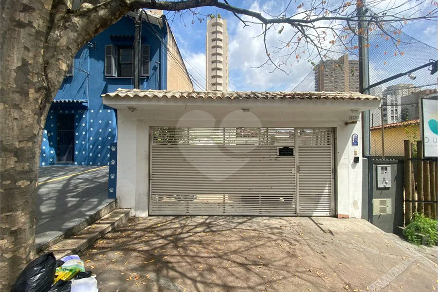 Terreno 10 X 30m,ideal para construtor, com casa principal, mais 3 casas no mesmo terreno e gerando renda, em Perdizes - São Paulo