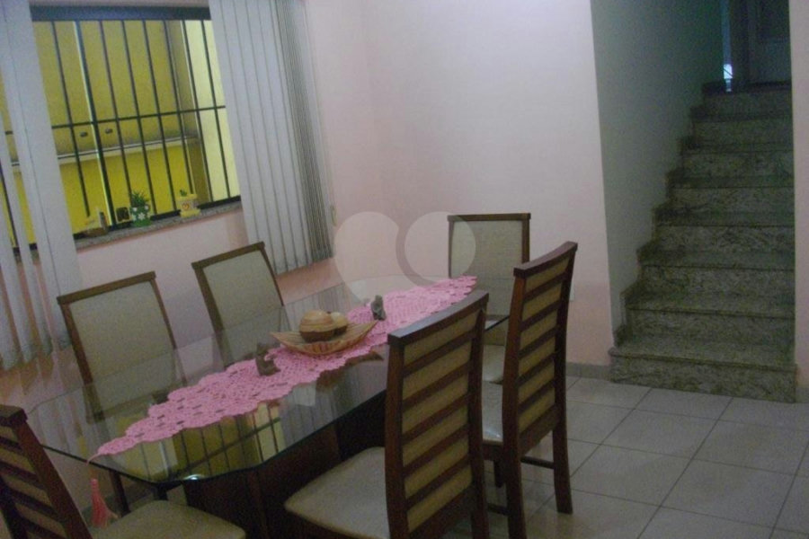 Sobrado à venda com 3 quartos, sendo 1 suíte, em Vila Nova Cachoeirinha, São Paulo, SP