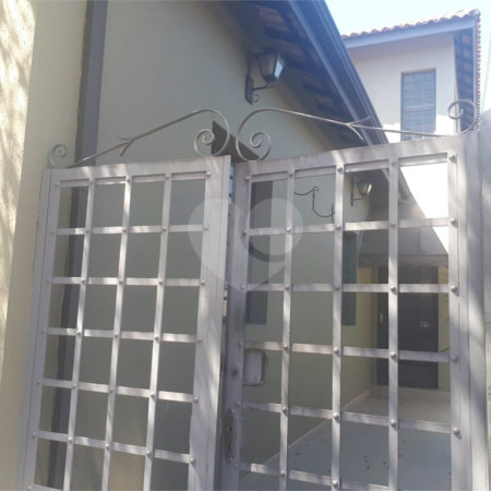Casa à venda ou para alugar com 3 quartos, sendo 2 suítes,  no Centro, Vinhedo, SP