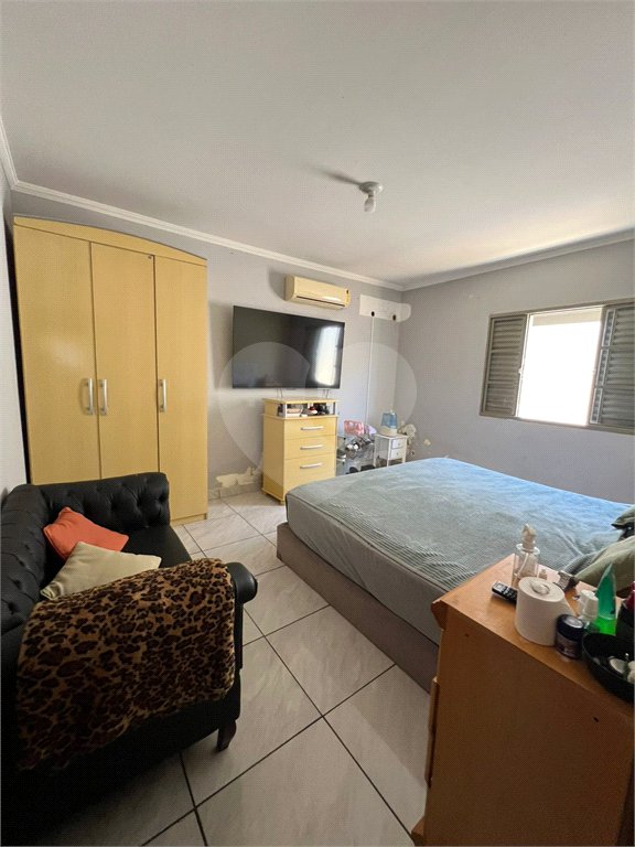 Casa à venda com 2 quartos, sendo 9 suítes, em Salto de São José, Salto, SP