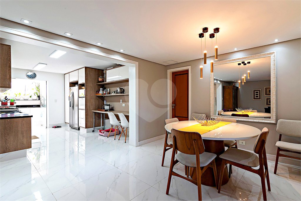 Apartamento à venda com 3 quartos, sendo 1 suíte, em Alto da Boa Vista, São Paulo, SP