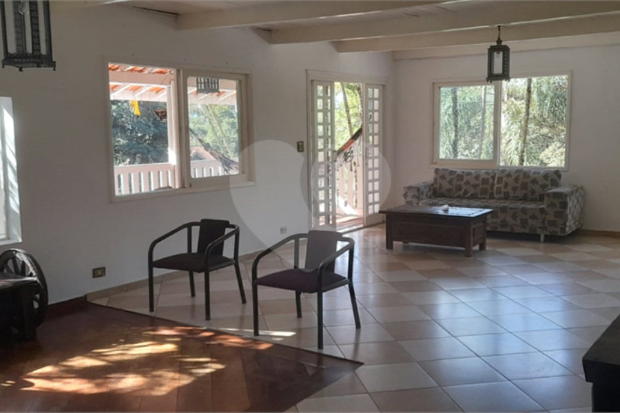 Casa à venda com 3 quartos, sendo 1 suíte, em Roseira, Mairiporã, SP