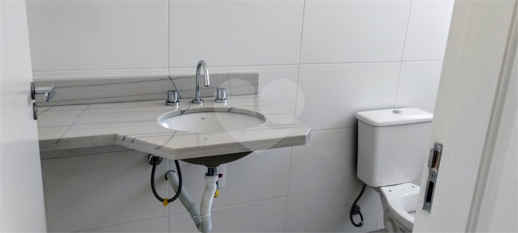 Apartamento à venda com 2 quartos, sendo 1 suíte, em Vila Osasco, Osasco, SP