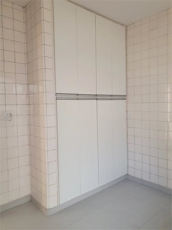 Casa Térrea à venda com 4 quartos em Cidade Monções, São Paulo, SP