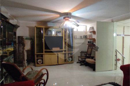Casa à venda com 2 quartos em Chora Menino, São Paulo, SP