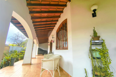 Casa à venda com 5 quartos, sendo 4 suítes, em Jardim Dom Bosco, Indaiatuba, SP