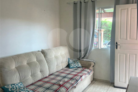 Casa à venda com 2 quartos no condomínio Recanto das Graças, Cotia - SP