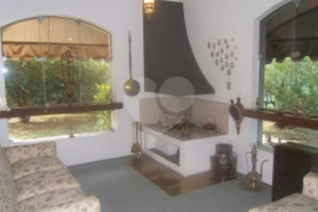 Casa de Vila à venda com 4 quartos, sendo 2 suítes, em Granja Julieta, São Paulo, SP