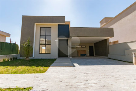 Casa à venda com 3 suítes no condomínio Residencial Mont'alcino, Valinhos - SP