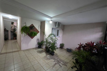 Sobrado 5 quartos.